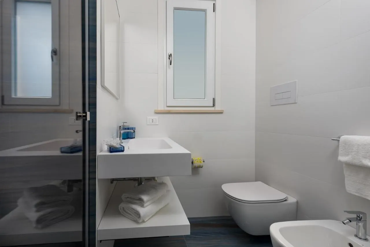 Le Maree Comfort Rooms San Vito Lo Capo 0*,  Italia